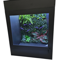 Terrario de PVC negro de 46x46x60 cm con ventilación superior y trasera, y cerrojo de seguridad para reptiles.